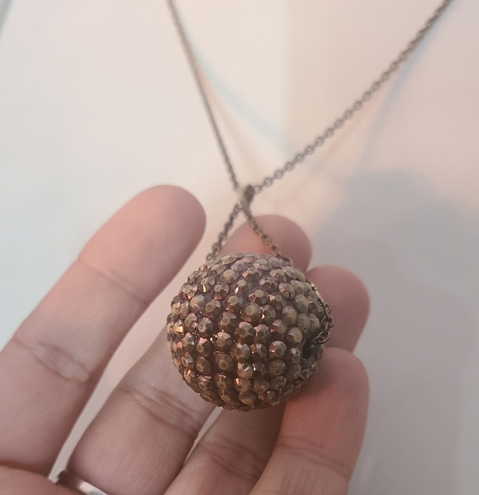 Rhinestone Ball Necklace - Picture 5 of 10